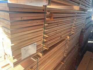 Ca. 45x Douglas planken geschaafd, 28x195mm, lengte 300cm